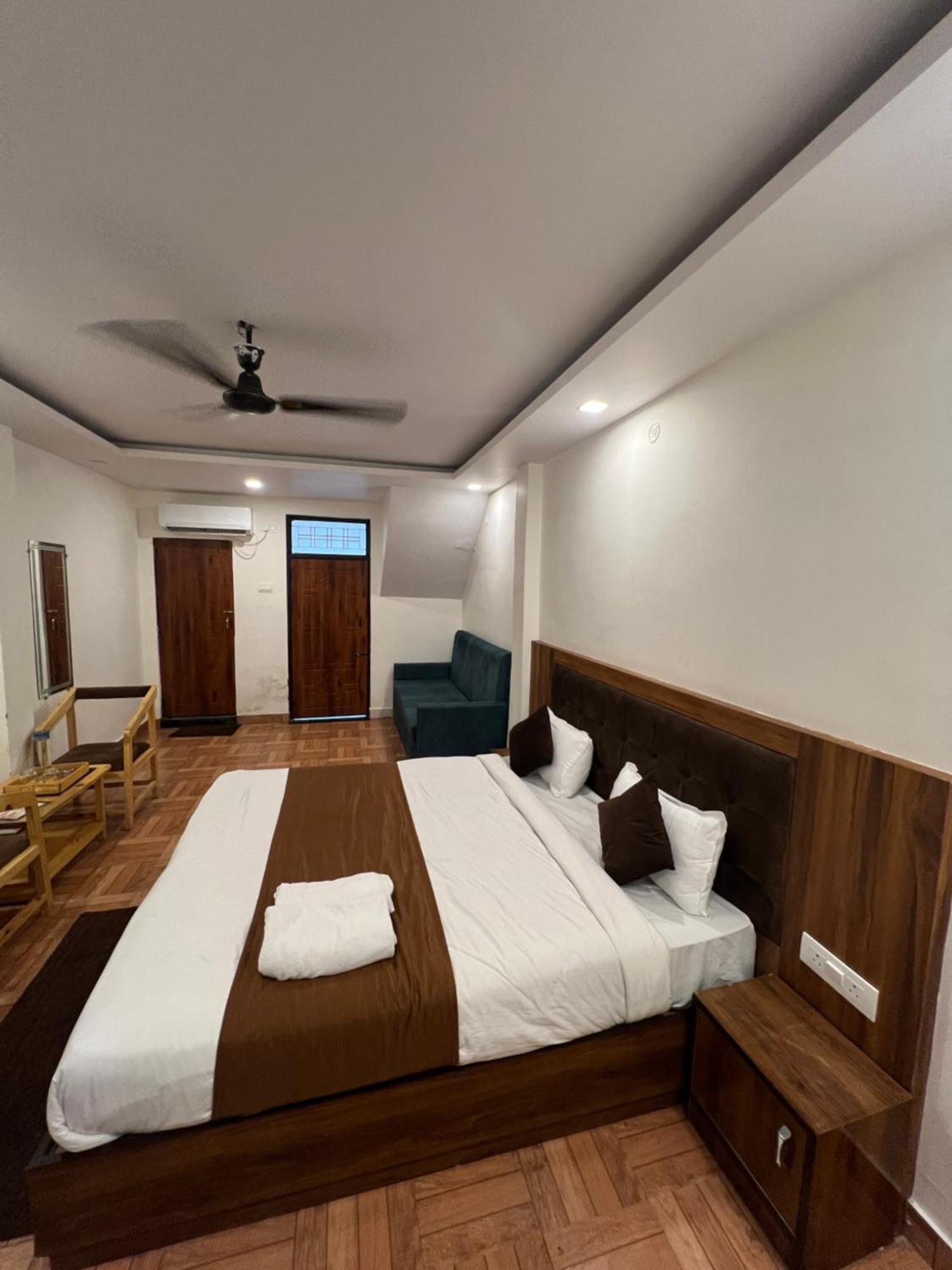 The Royal Galaxy Rishīkesh Exterior foto