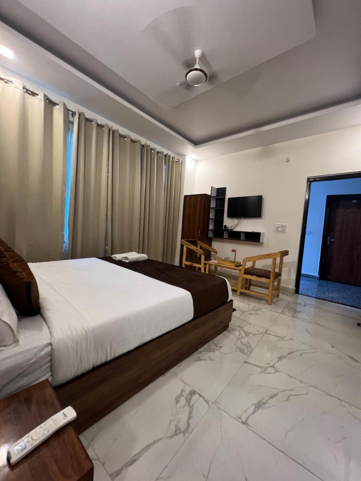 The Royal Galaxy Rishīkesh Exterior foto